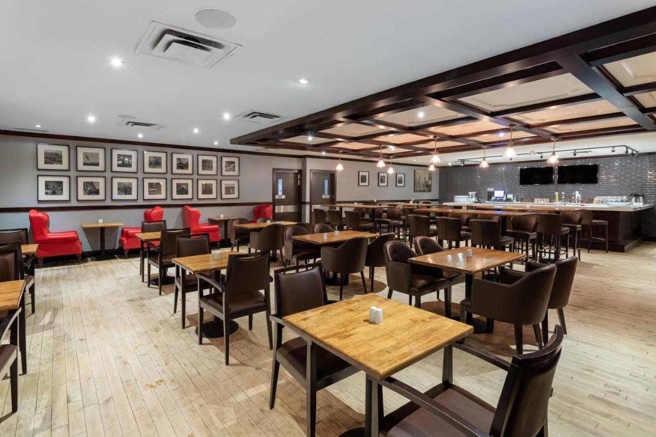 Ramada By Wyndham Northern Grand Hotel & Conference Centre Fort St. John Bagian luar foto