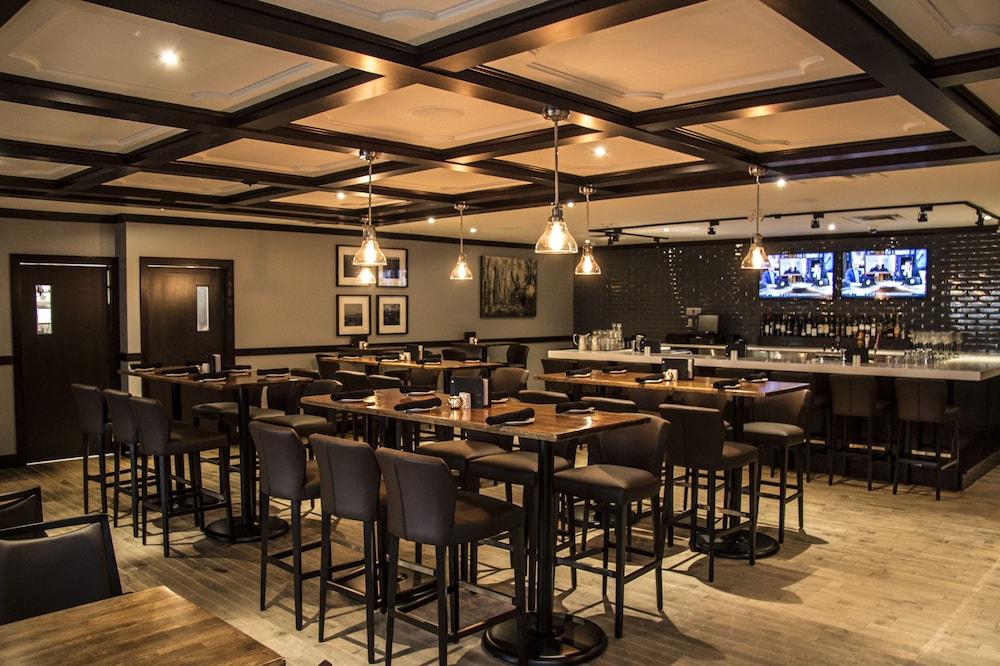 Ramada By Wyndham Northern Grand Hotel & Conference Centre Fort St. John Bagian luar foto
