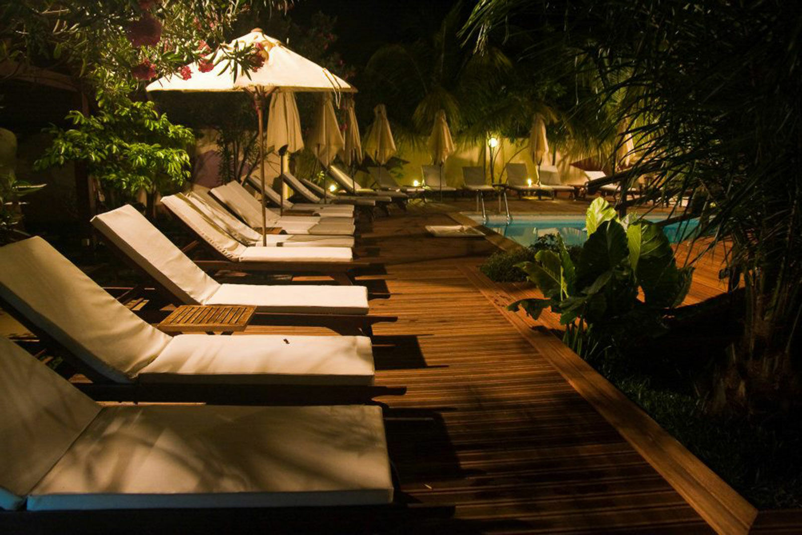 Ramada By Wyndham Northern Grand Hotel & Conference Centre Fort St. John Bagian luar foto